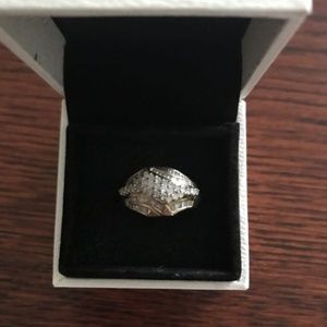 Diamond 14k gold ring